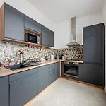 Designer Boho Loft 2ba 2br Ac Balcony