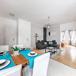 Designer Boho Loft 2ba 2br Ac Balcony 아파트 부다페스트