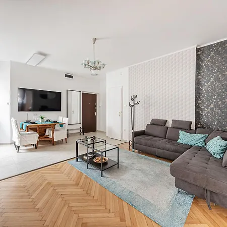 Designer Boho Loft 2ba 2br Ac Balcony Budapesta