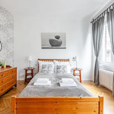 Designer Boho Loft 2ba 2br Ac Balcony Будапешт
