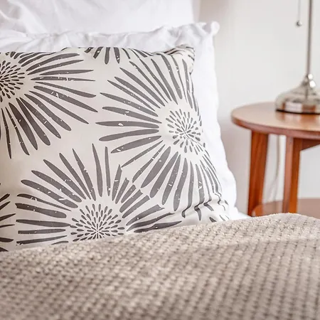 Designer Boho Loft 2ba 2br Ac Balcony