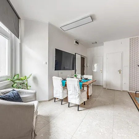 Designer Boho Loft 2ba 2br Ac Balcony Apartment Budapest