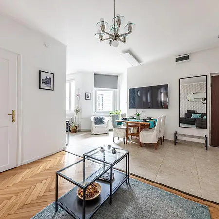 Designer Boho Loft 2ba 2br Ac Balcony Budapest