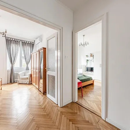 Designer Boho Loft 2ba 2br Ac Balcony