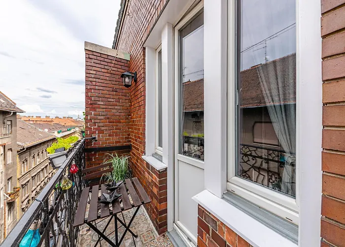 Designer Boho Loft 2ba 2br Ac Balcony Apartament