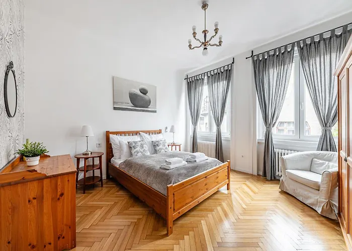 Designer Boho Loft 2ba 2br Ac Balcony