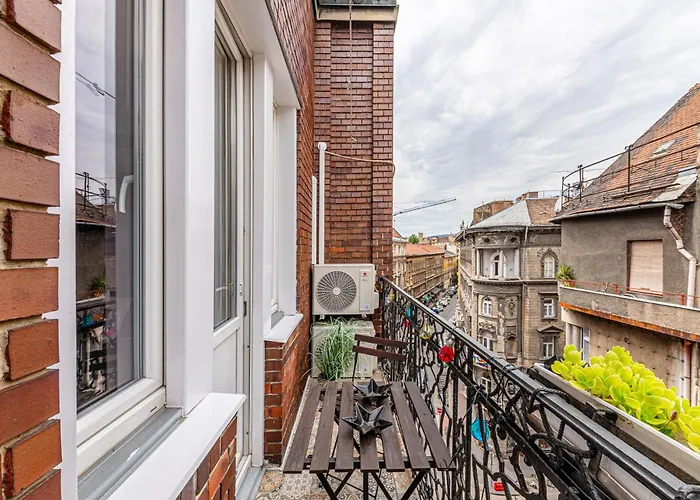 Designer Boho Loft 2ba 2br Ac Balcony Apartament