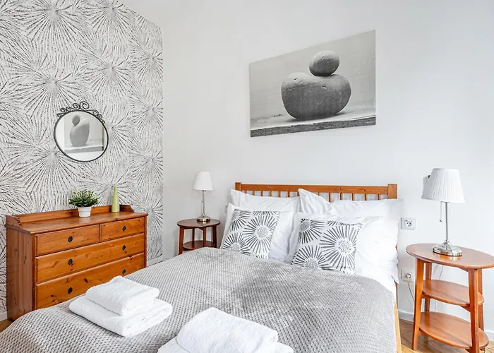 Designer Boho Loft 2ba 2br Ac Balcony *