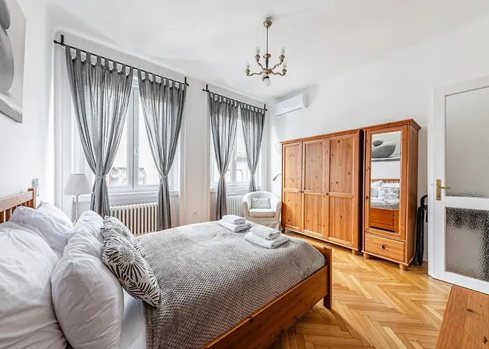 شقة Designer Boho Loft 2ba 2br Ac Balcony