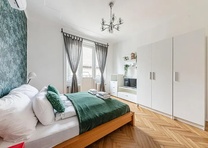 Designer Boho Loft 2ba 2br Ac Balcony بودابست