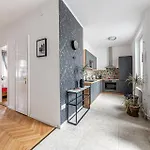 Designer Boho Loft 2ba 2br Ac Balcony בודפשט