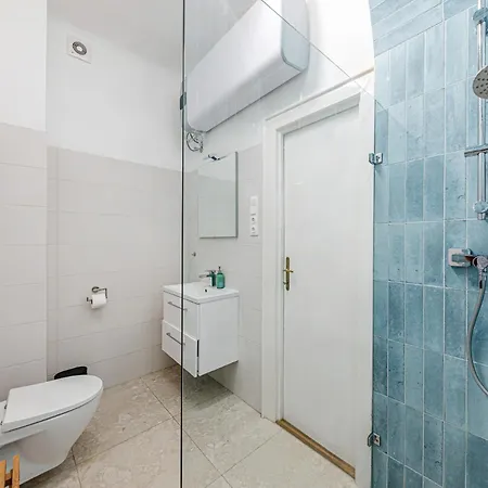 Designer Boho Loft 2ba 2br Ac Balcony 公寓